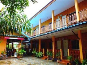 Отель Tamarind Guesthouse  Бан Као